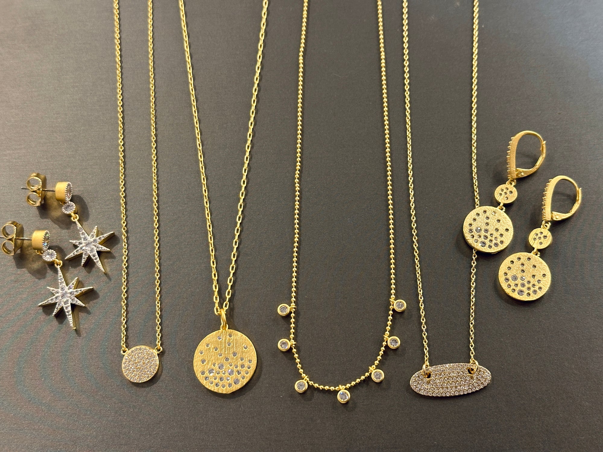Scattered Disc Necklace
