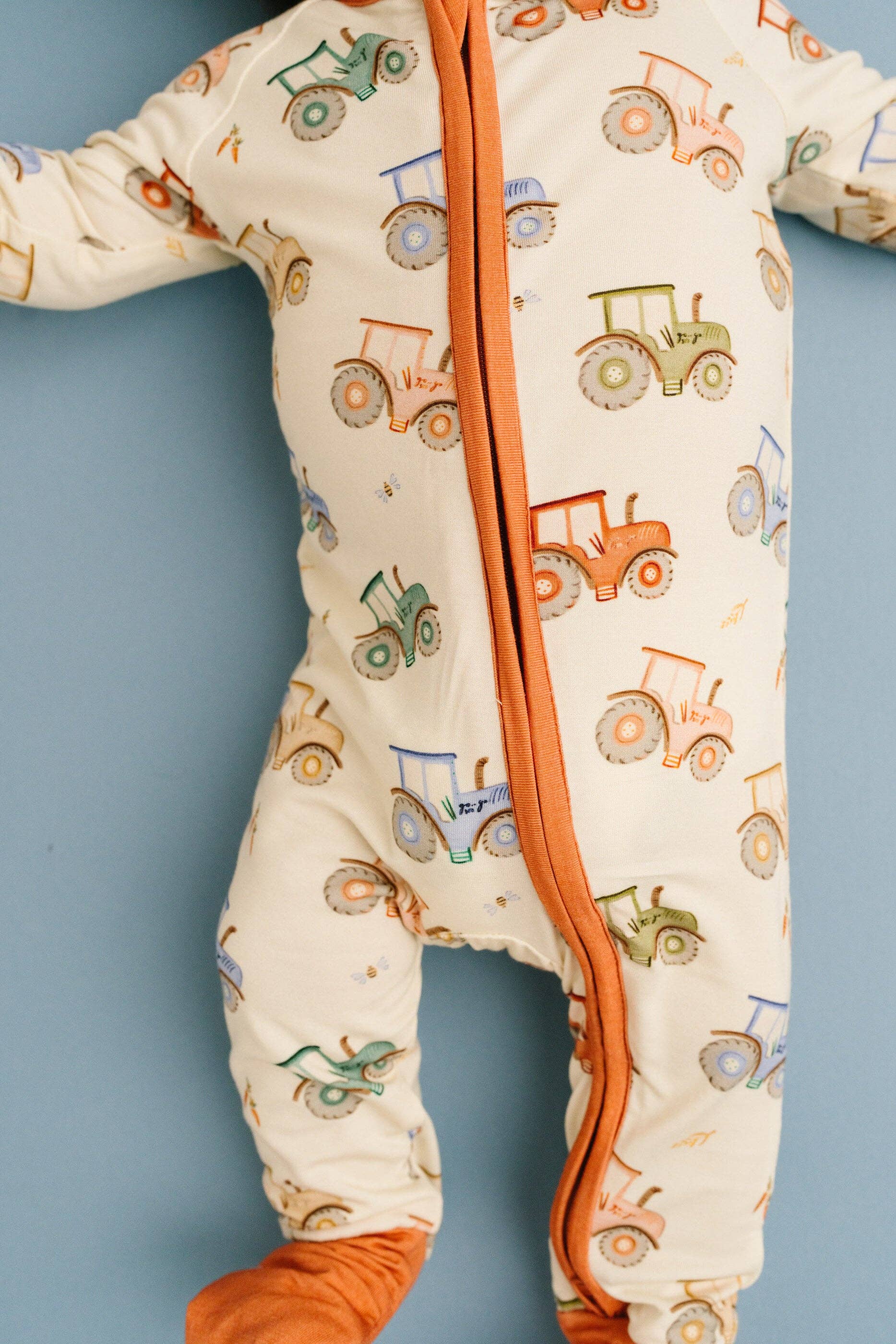 Baby Bamboo Sleeper: Tractor Ride