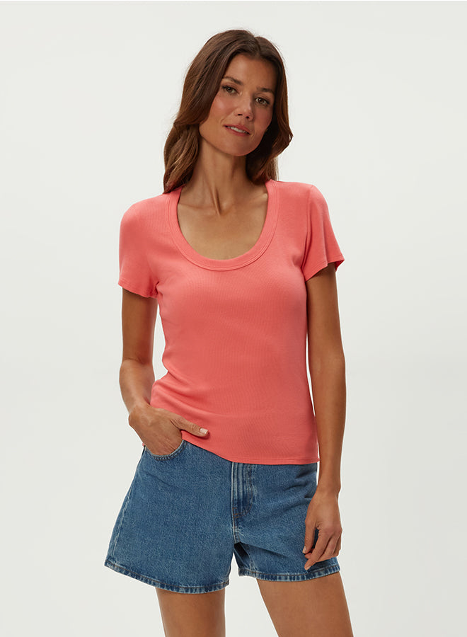 CALLA SCOOPNECK TEE