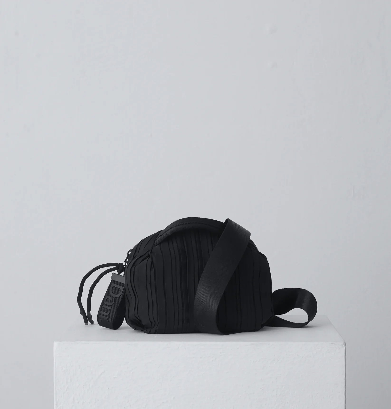 Frankie Mini Crossbody Bag - Pleated Black