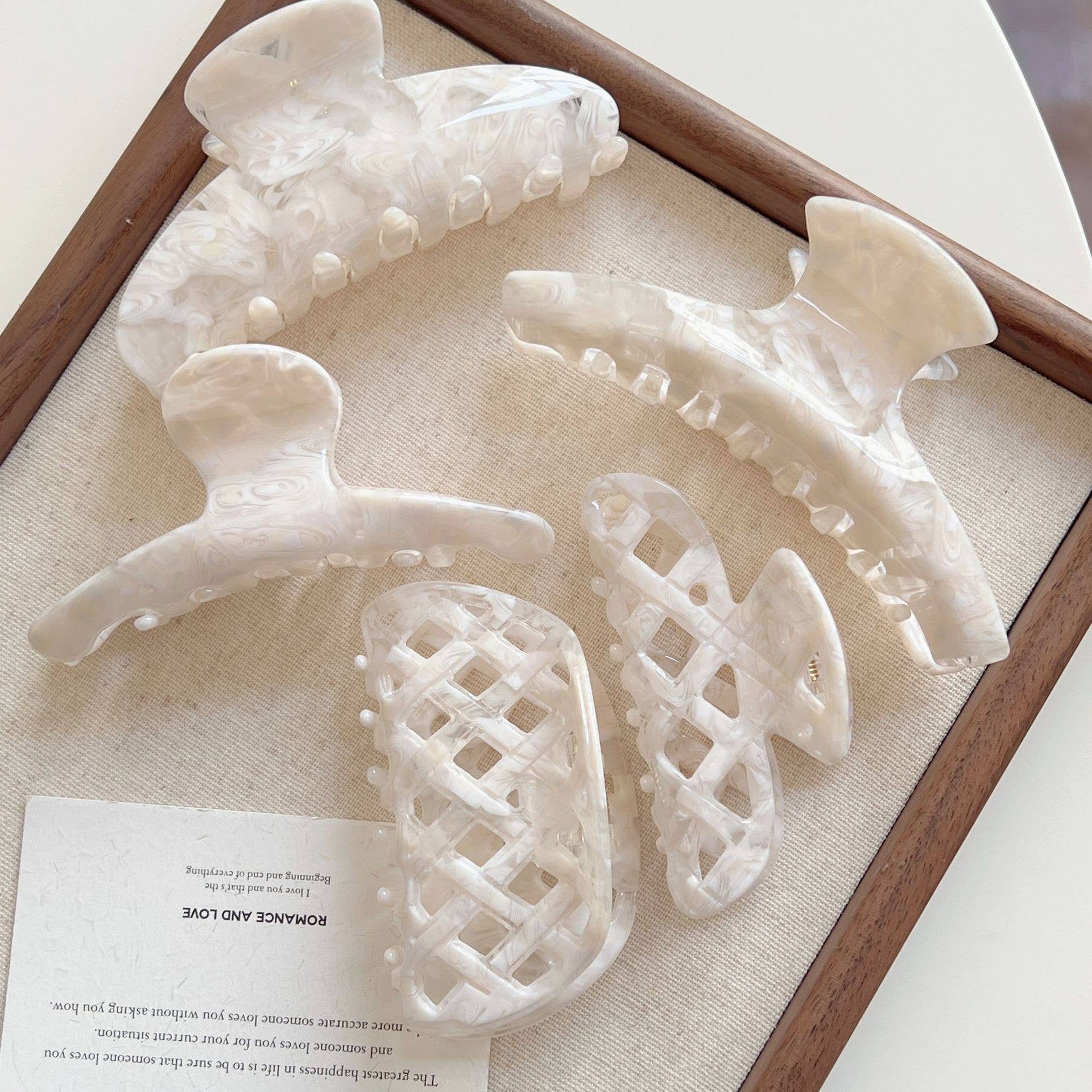 Woven Lattice Claw Clip