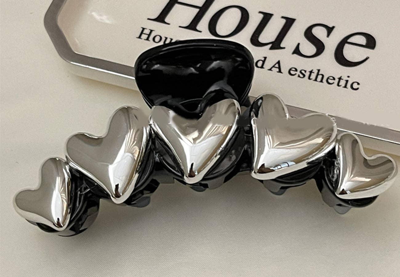 Contrast Metallic Heart Hair Claw