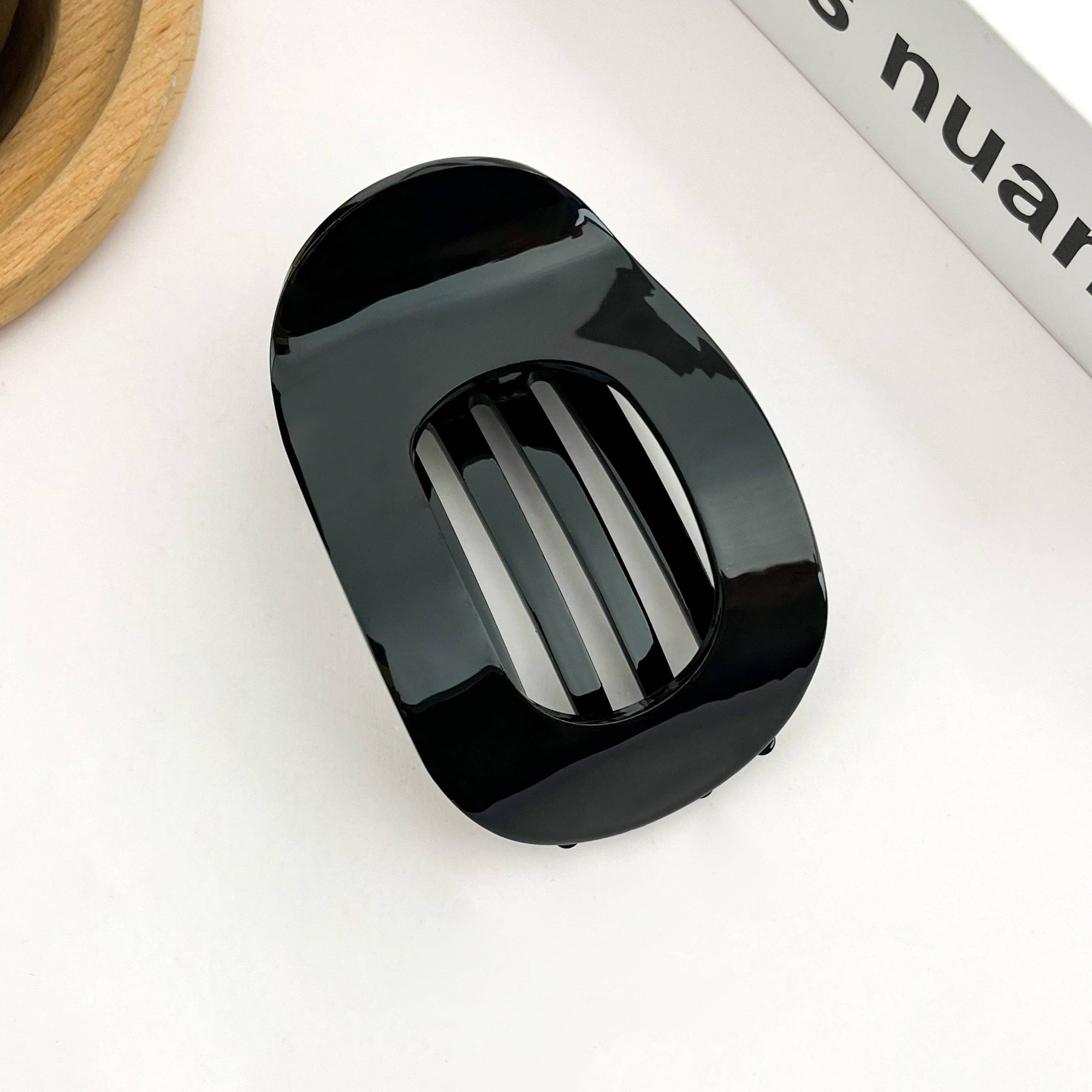 Flat Oval Claw Clip