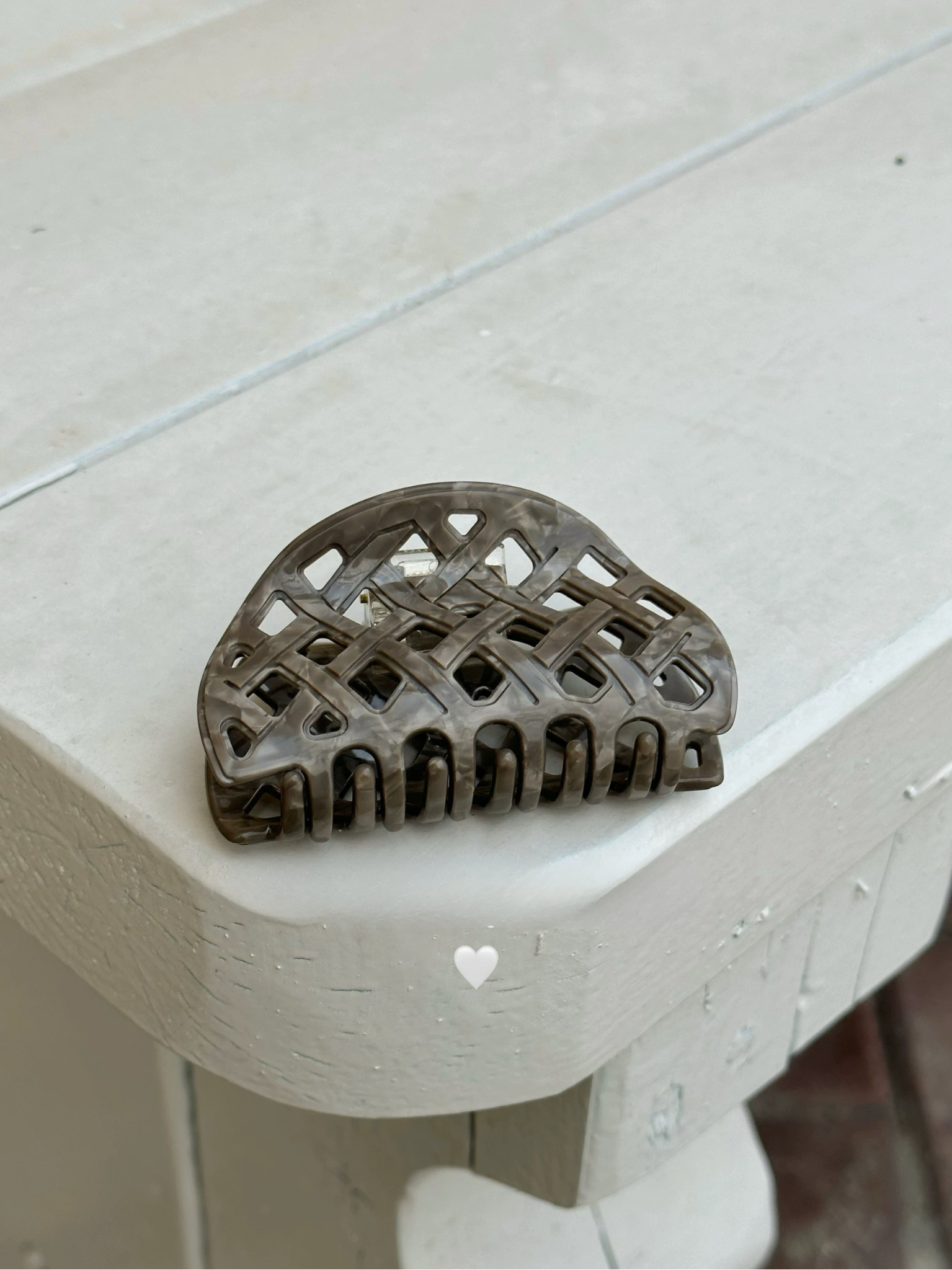 Woven Lattice Claw Clip