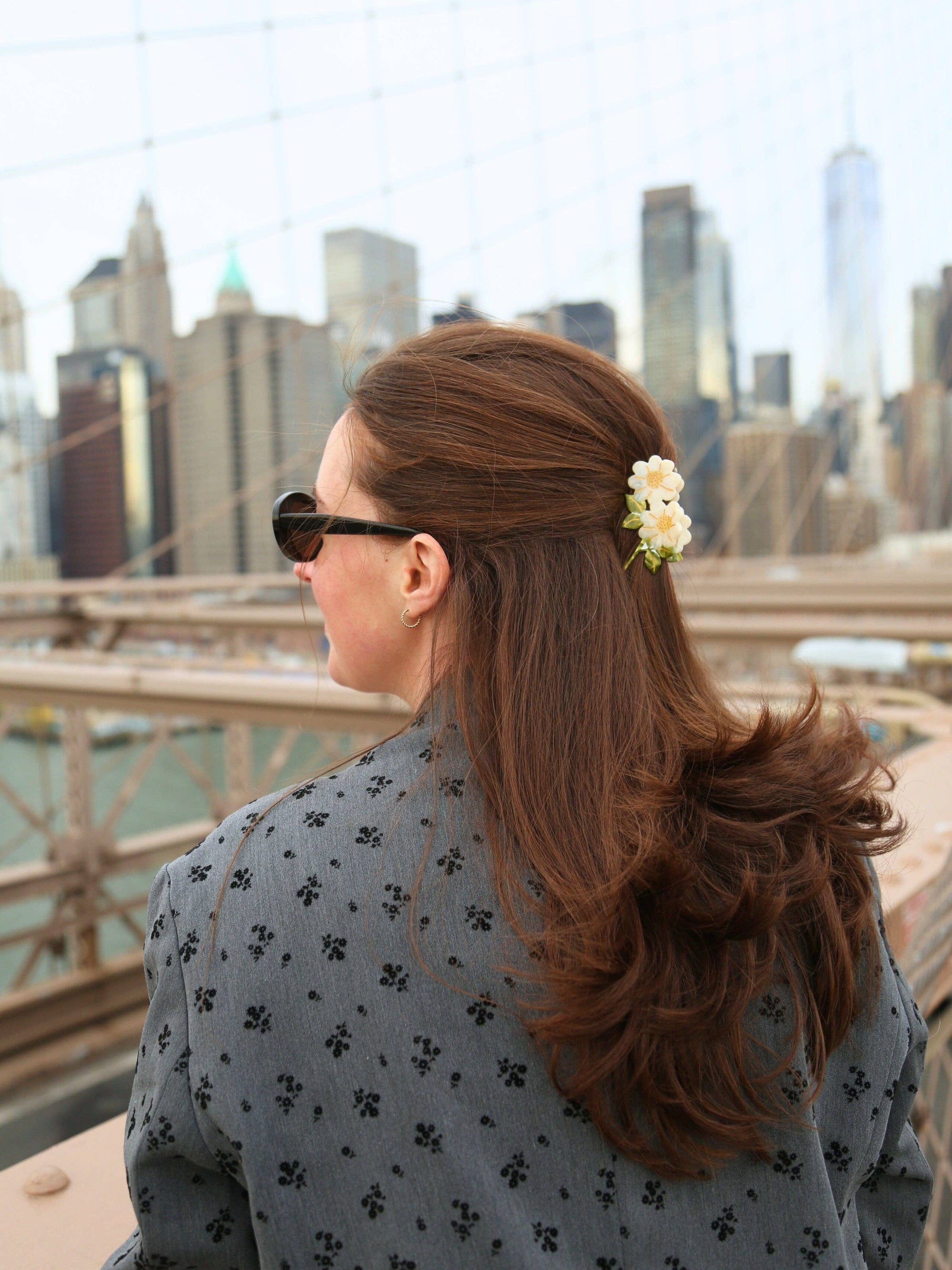 Hand-painted Vintage Daisy Stem Claw Clip