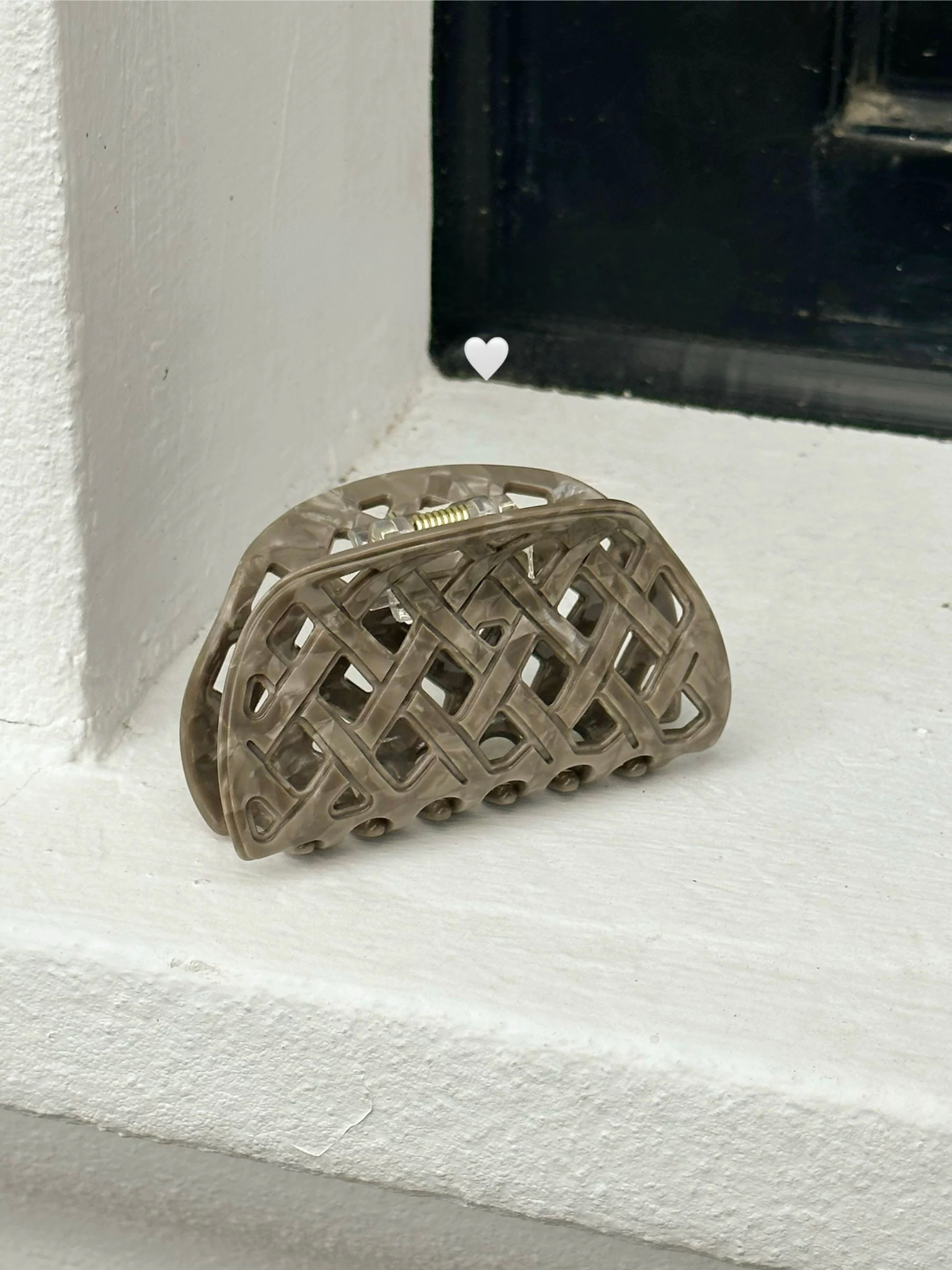 Woven Lattice Claw Clip