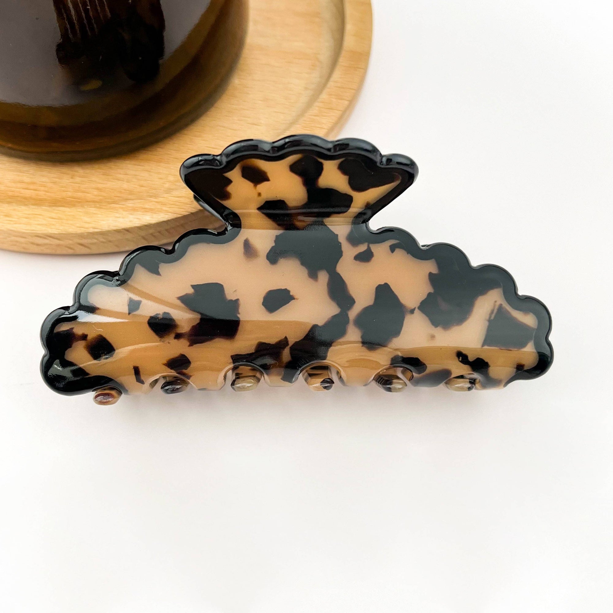 Wavy Edge Claw Clip