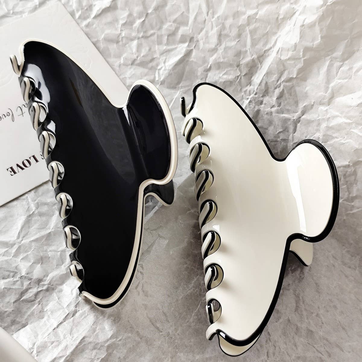 Elegant Contrast Hair Claw