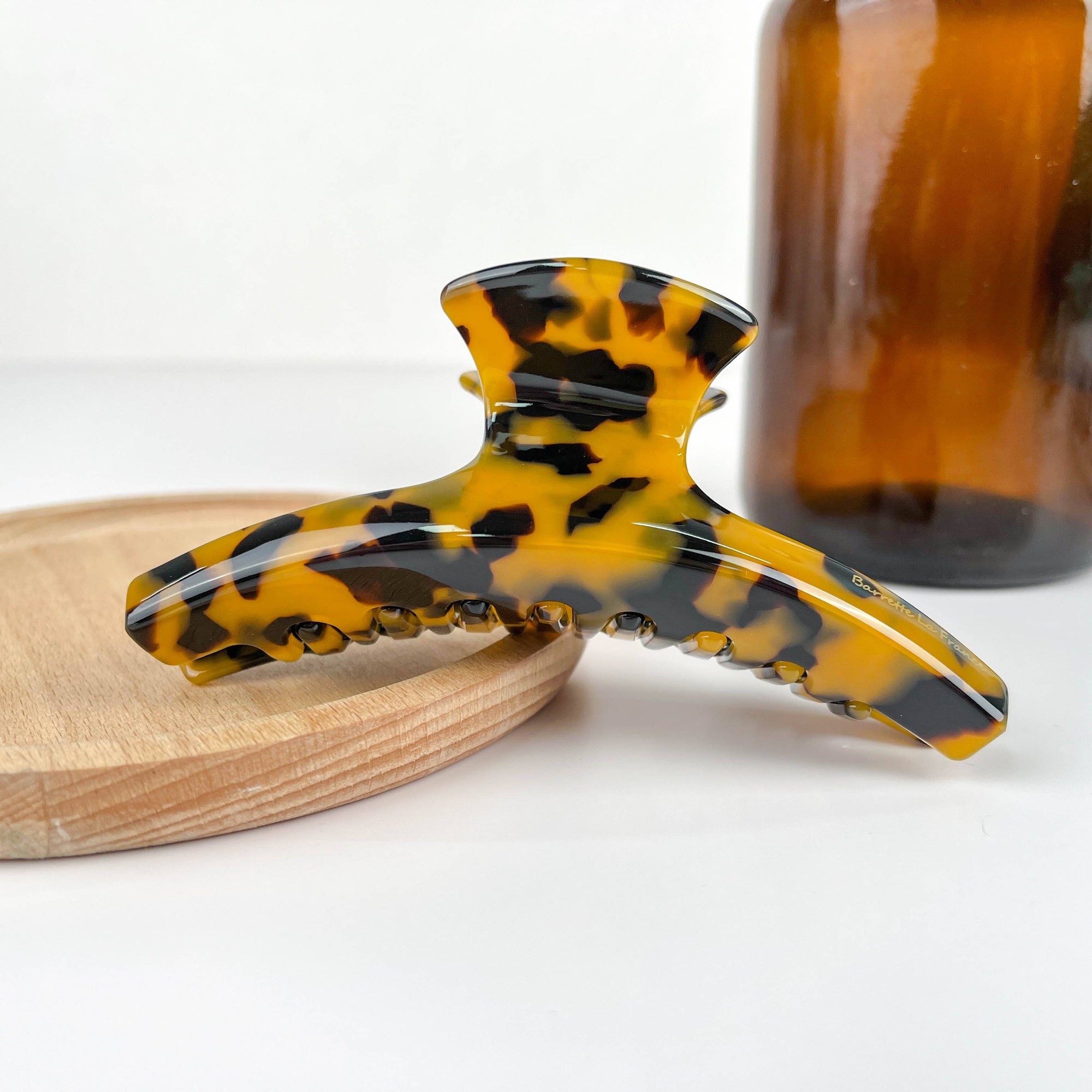 Tortoise Curved Claw Clip