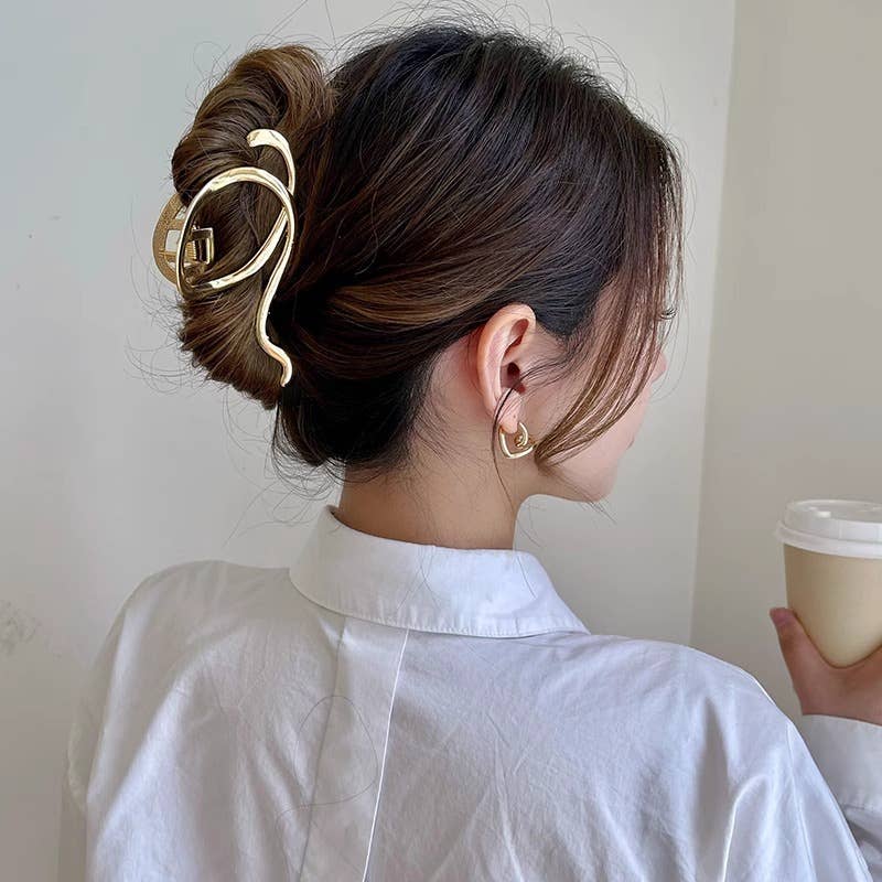 Abstract Gold Hair Claw