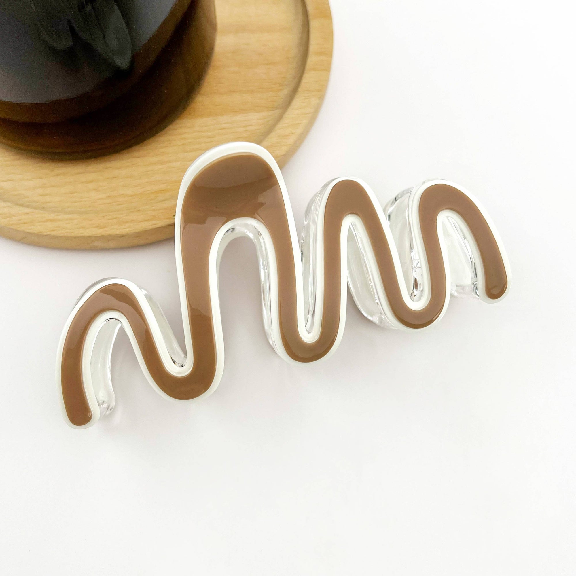 Large Wave Claw Clip