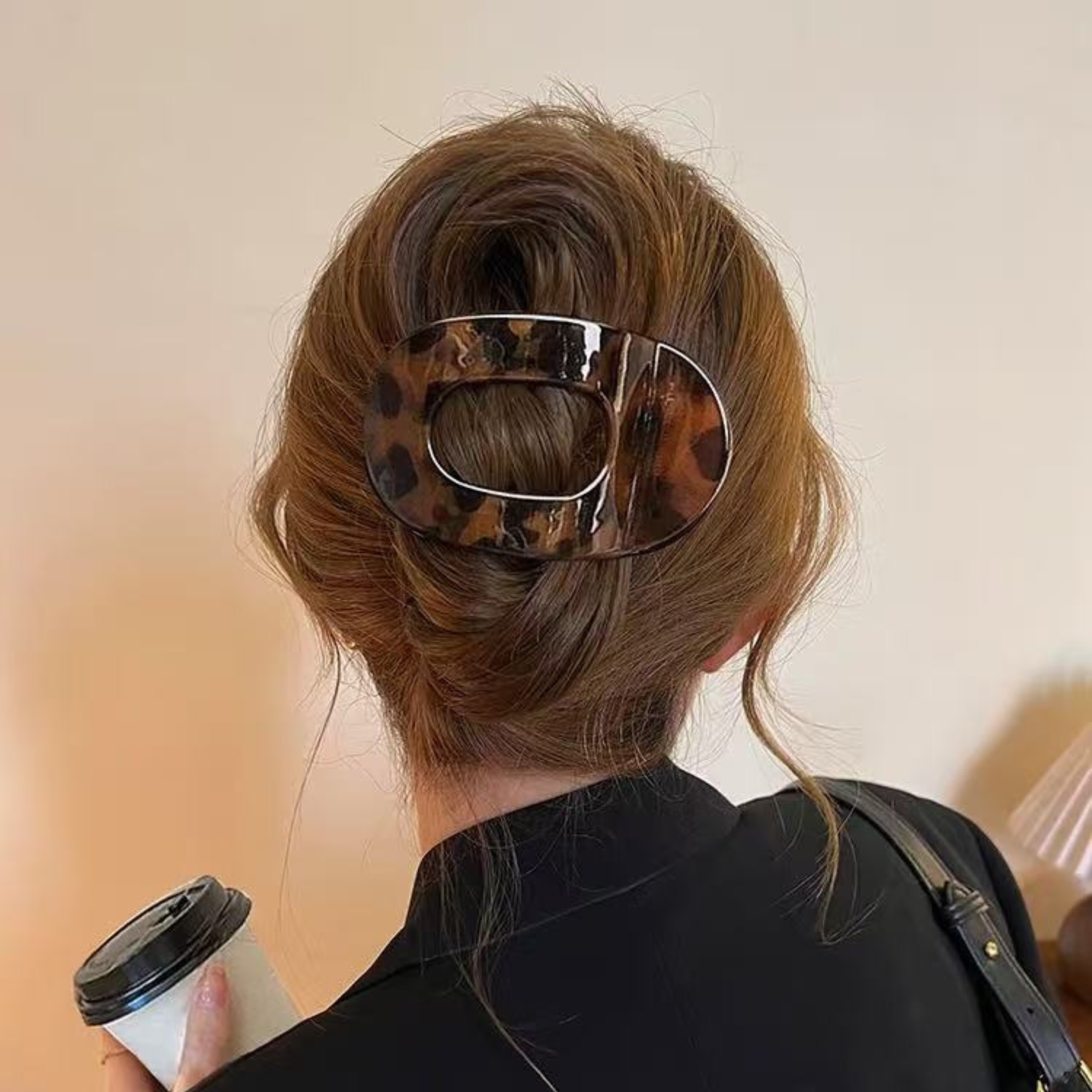 Tortoise Shell Oval Hair Clip