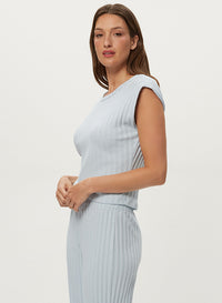 JINNY POWER SHOULDER TOP