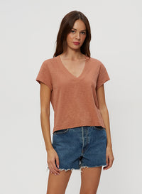 HARLAN CROPPED V-NECK TEE