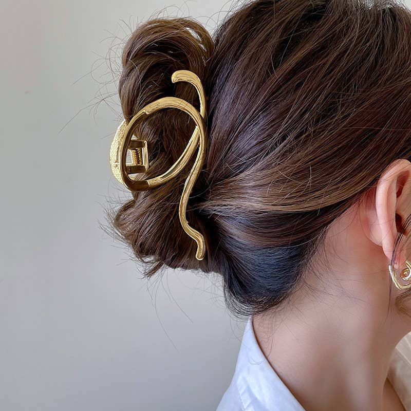 Abstract Gold Hair Claw