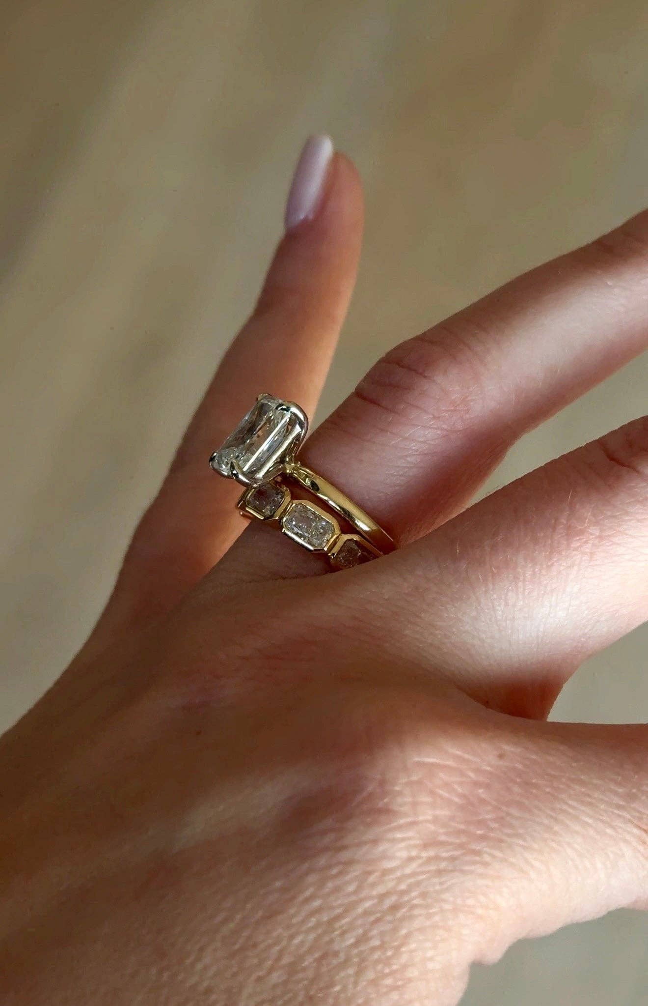 Radiant Luxe Bezel Band