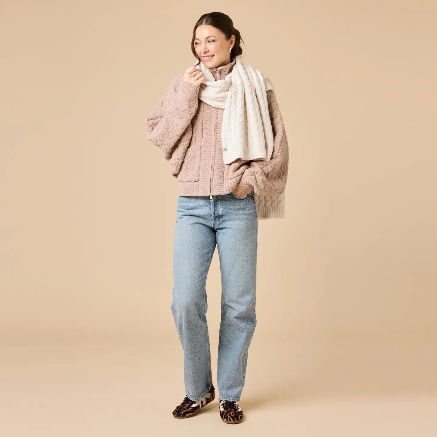 Marshmellow Cable Knit Scarf