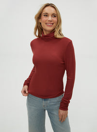 TARA CROP TURTLENECK