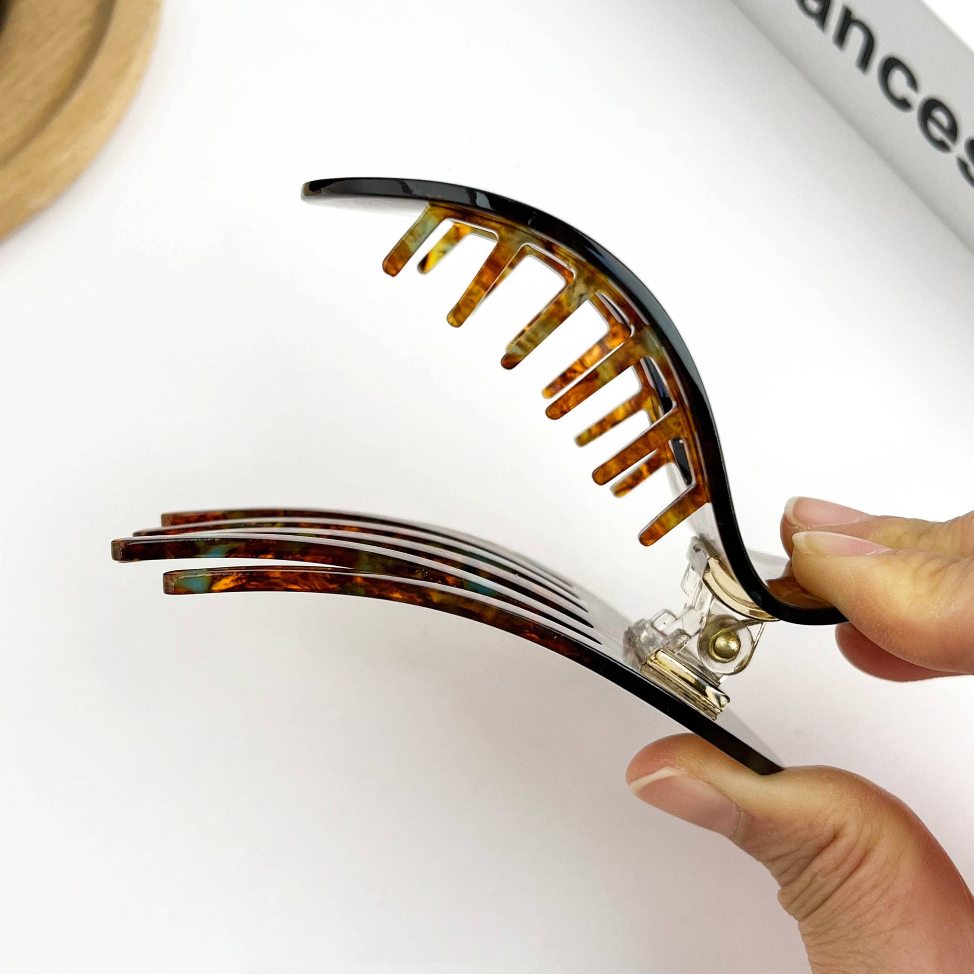 Flat Oval Claw Clip
