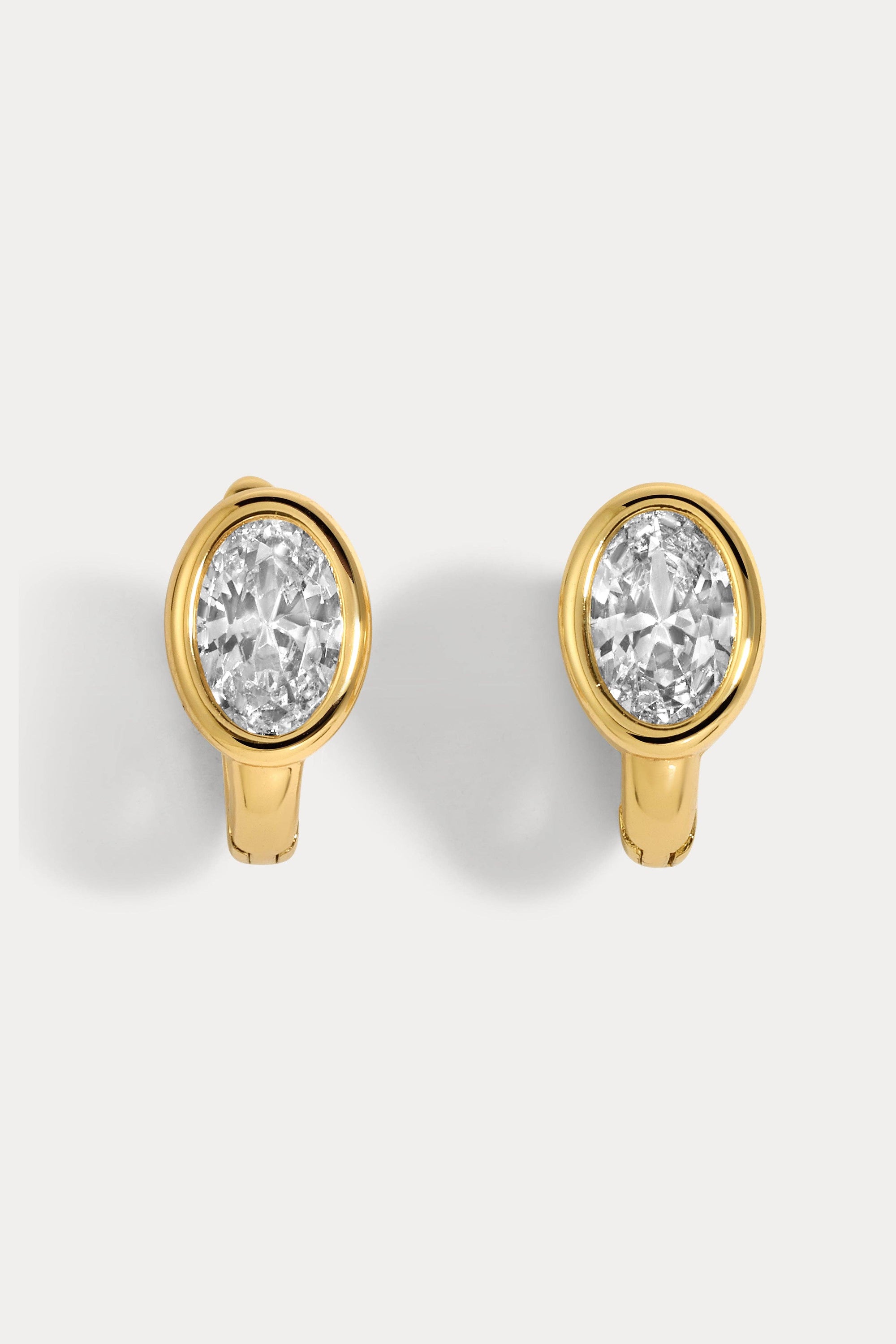 Rhea Oval Stuggies