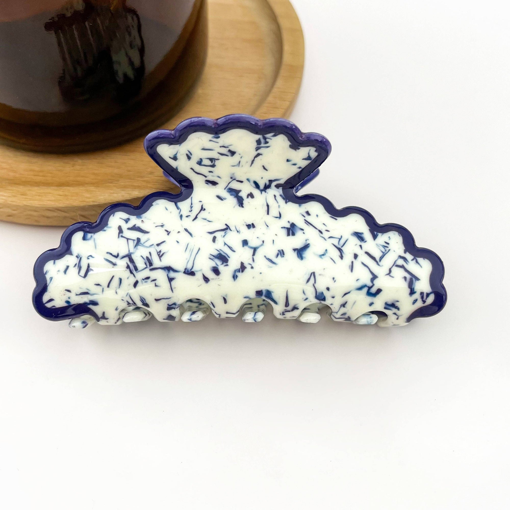 Wavy Edge Claw Clip