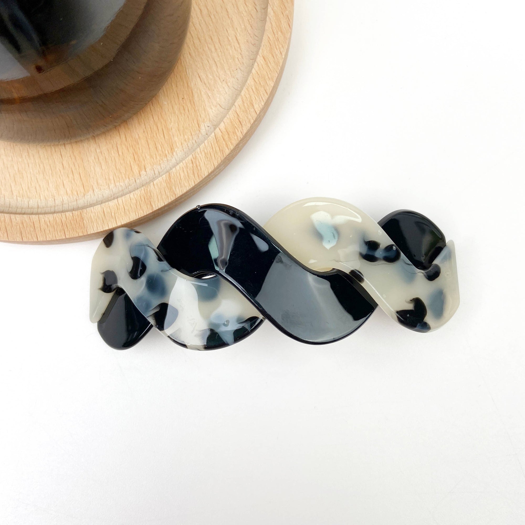 Twisted Duckbill Hair Clip