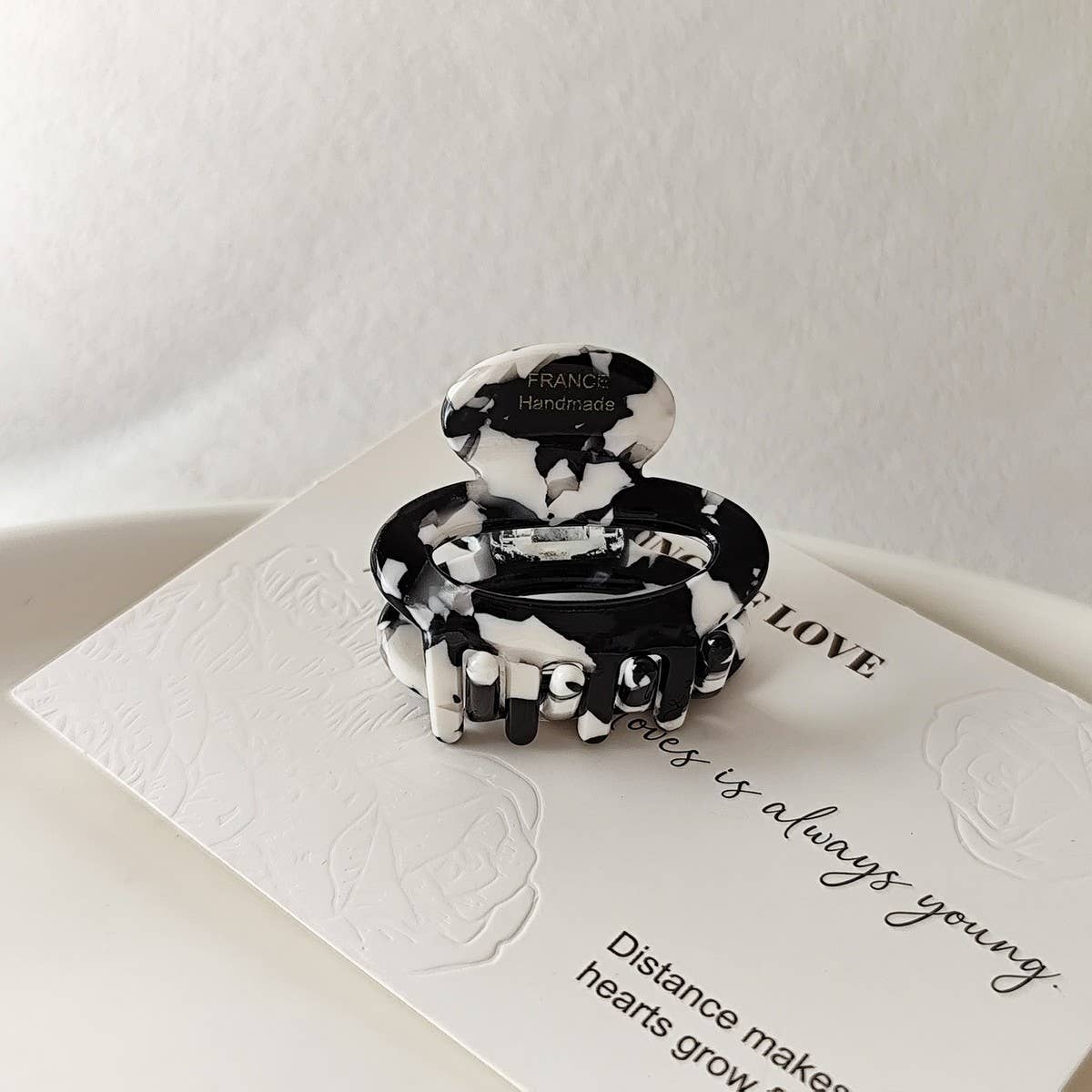 Mini Oval Hair Claw