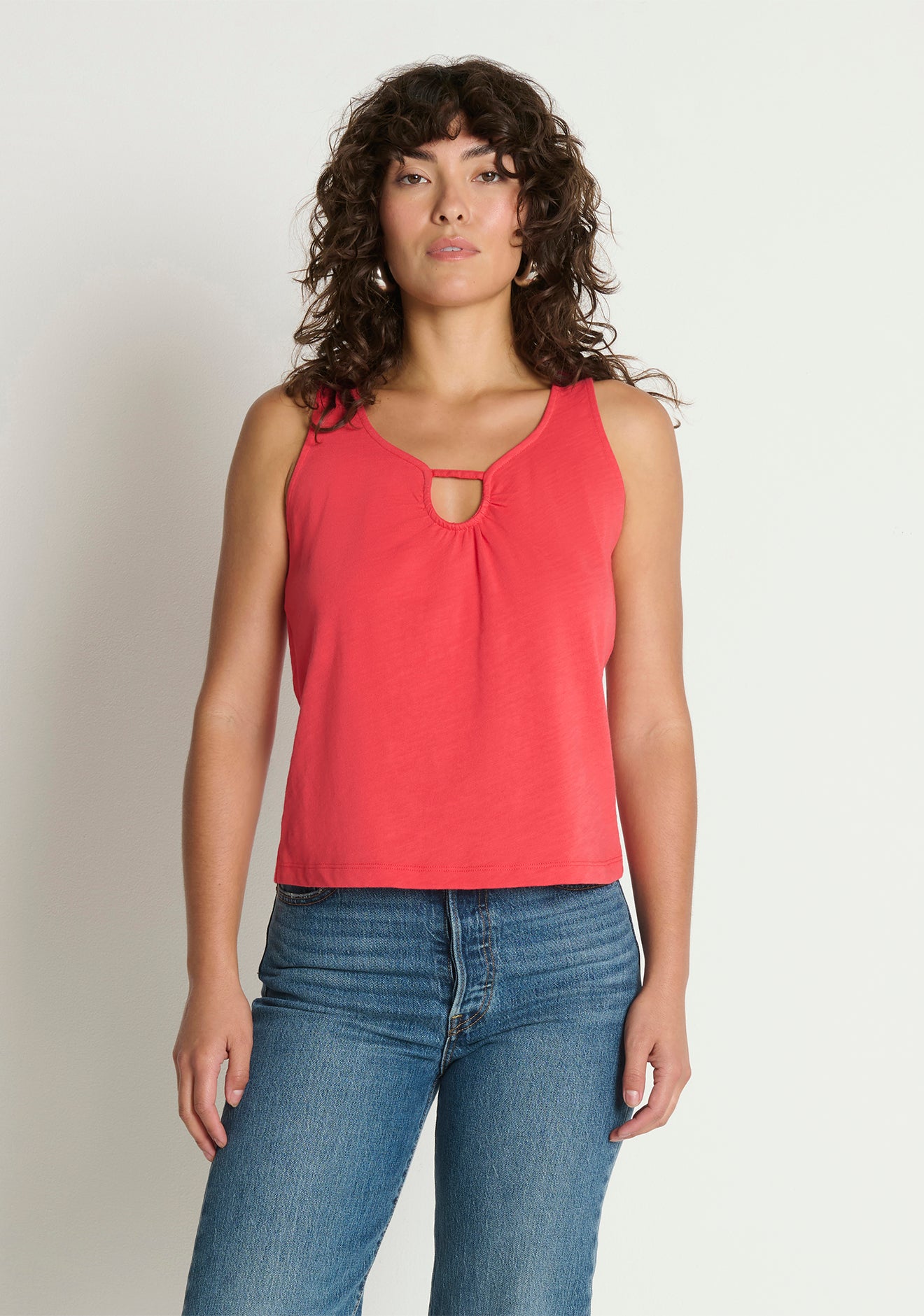 Audrey Keyhole Tank