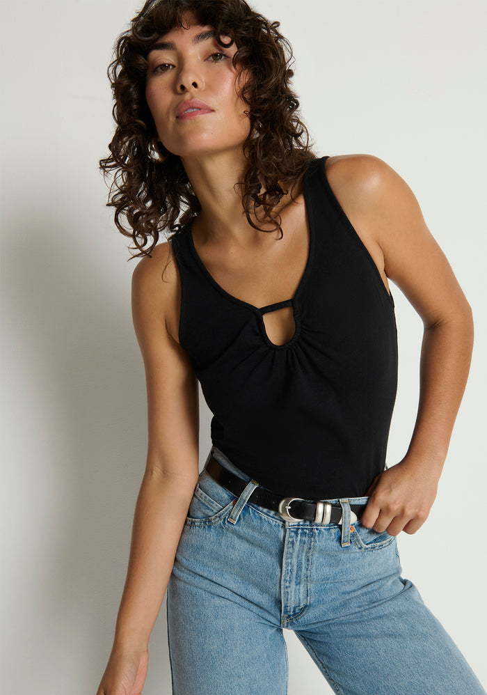 Audrey Keyhole Tank