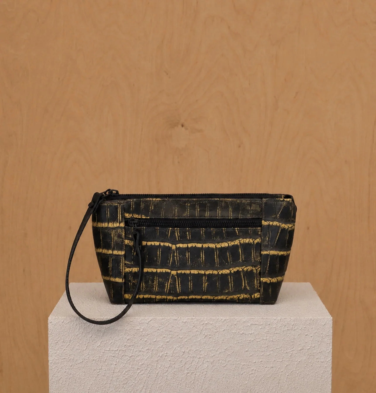 Lorrie Crossbody Clutch - Noir Croco