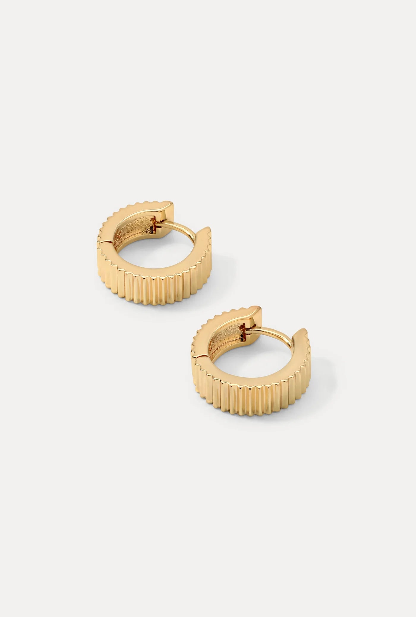Fluted Zig Zag Huggies