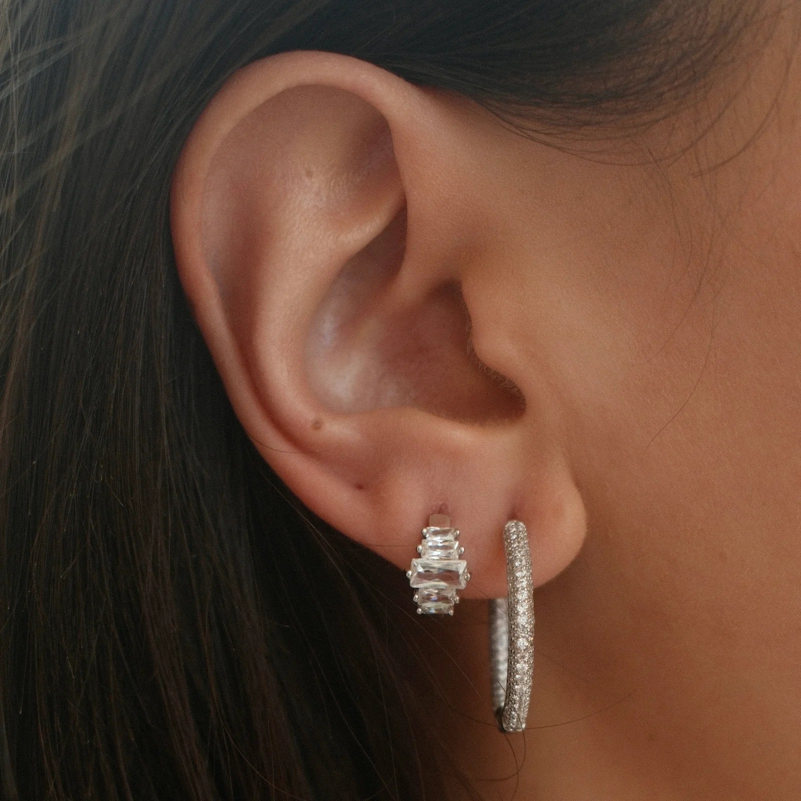 Eliette Pave Hoops