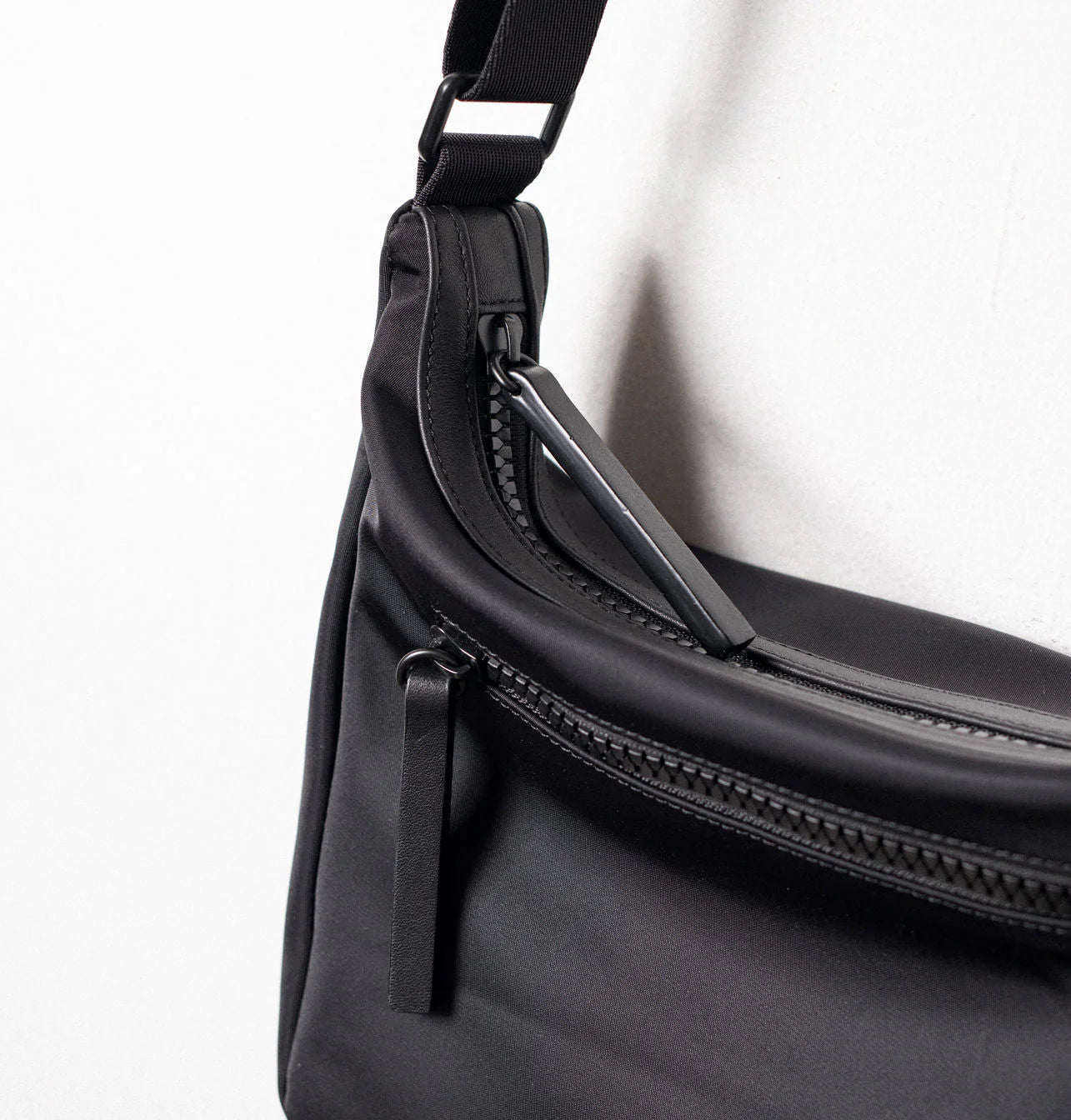 Porto Crossbody Bag- Black