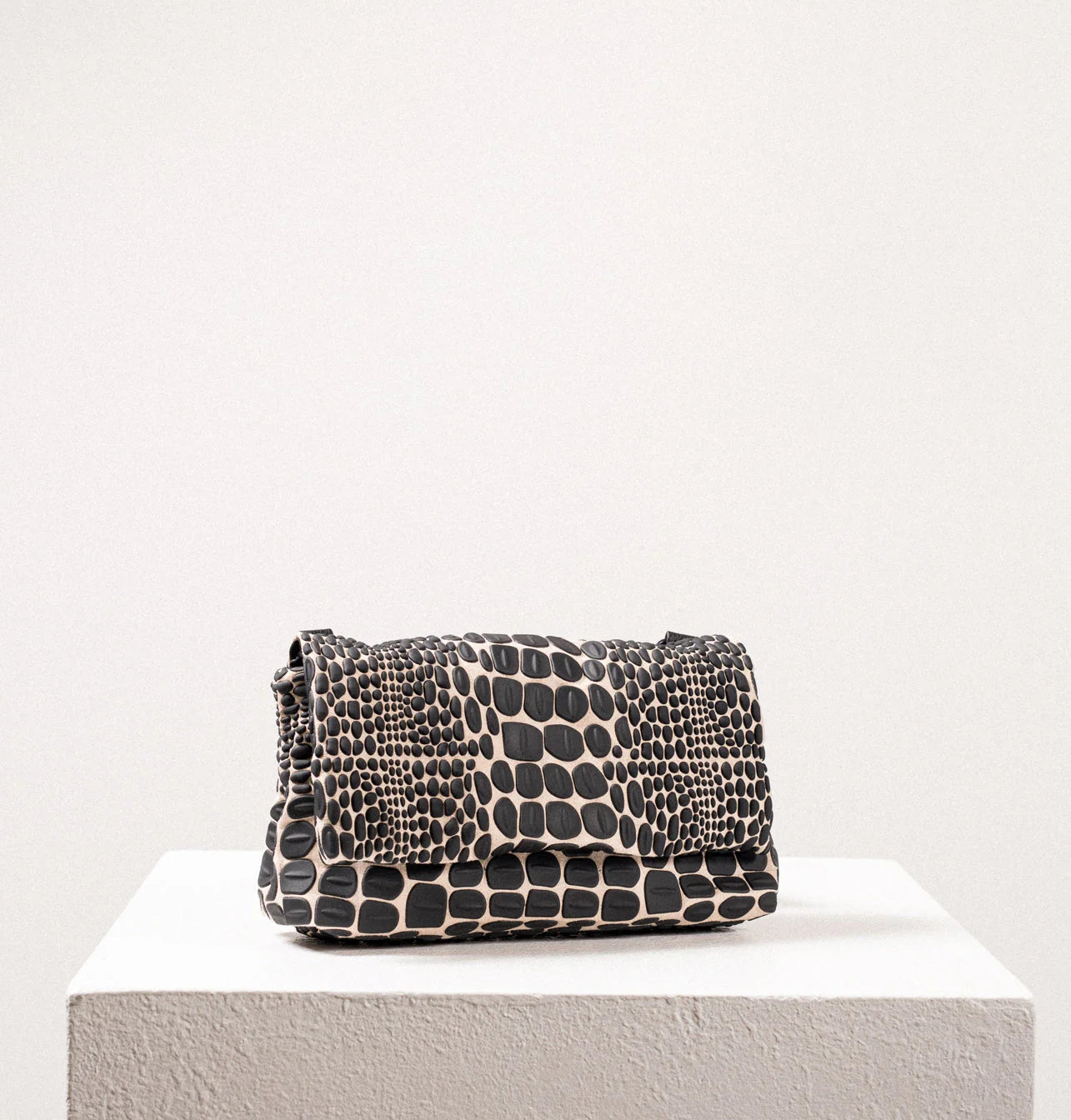 Tokyo Crossbody Clutch - Cream