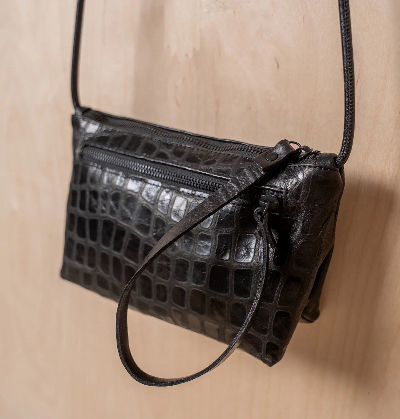 Lorrie Crossbody Clutch - Black Mosaic Cobra