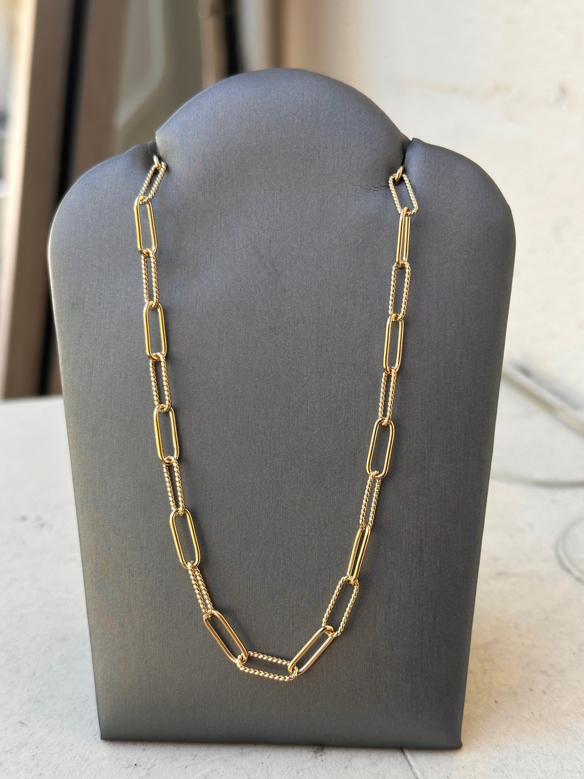 Textured Paperclip Necklace