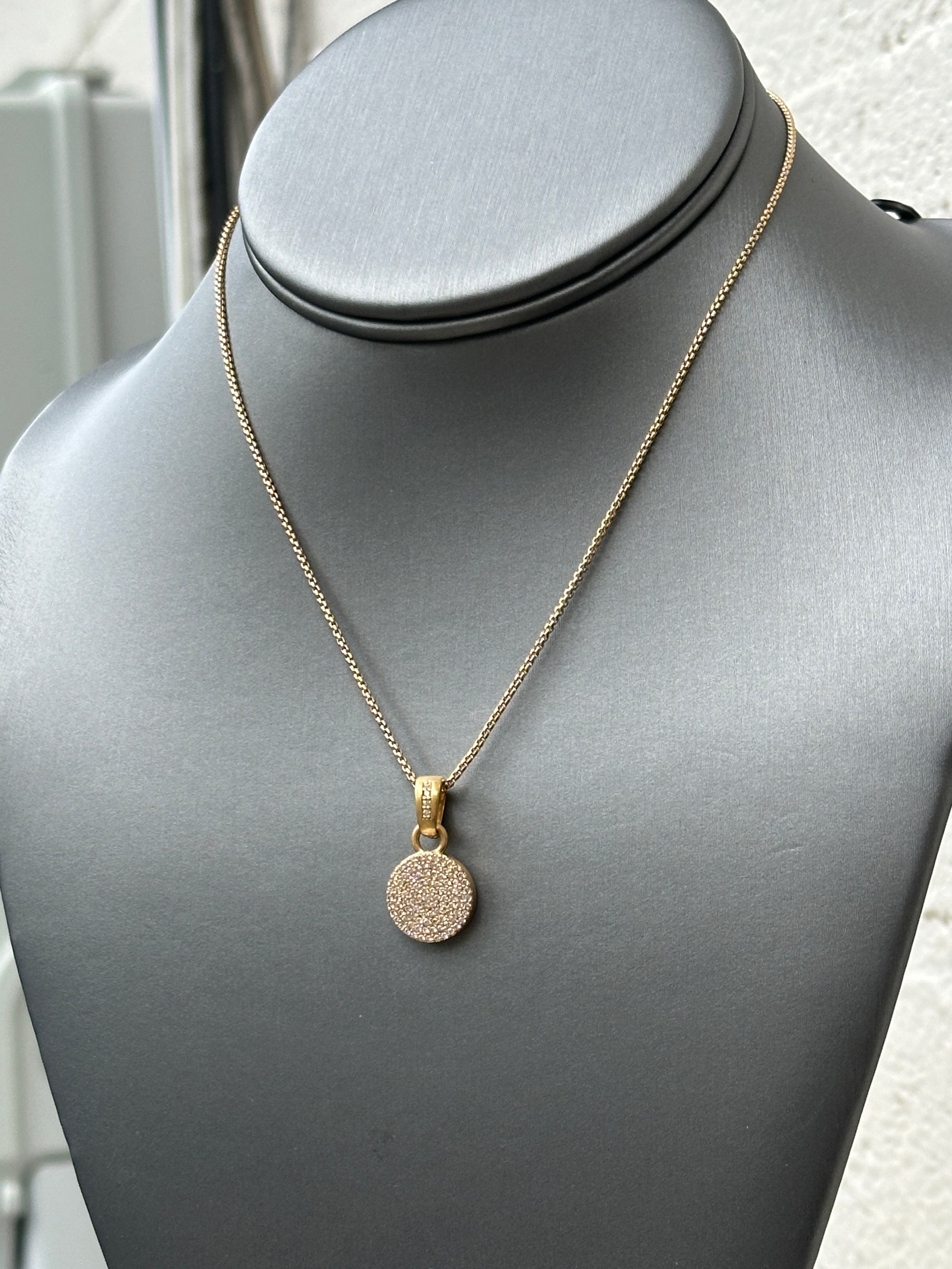 Pavè Disc Necklace