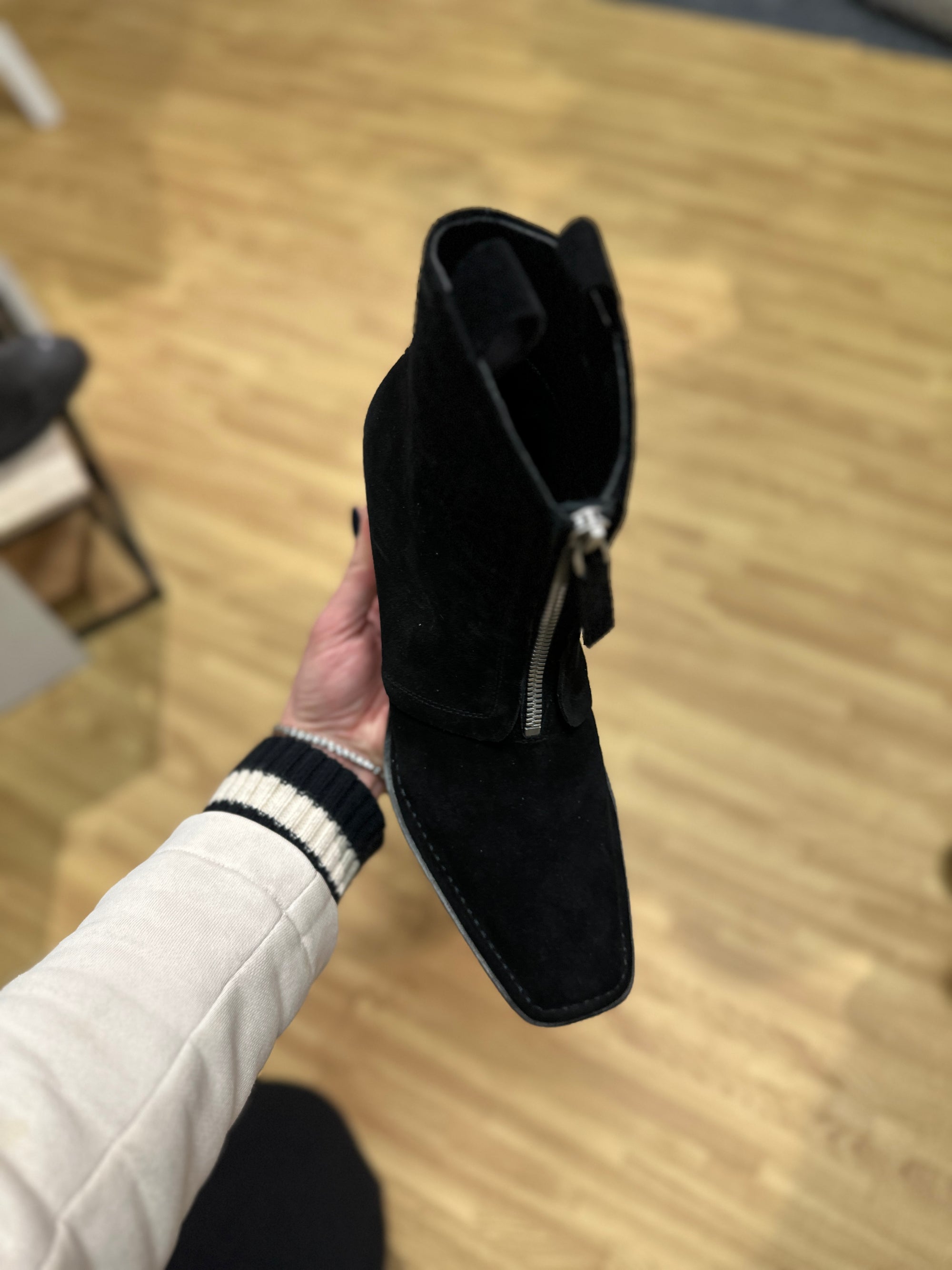 Jordan Zip Front Boot