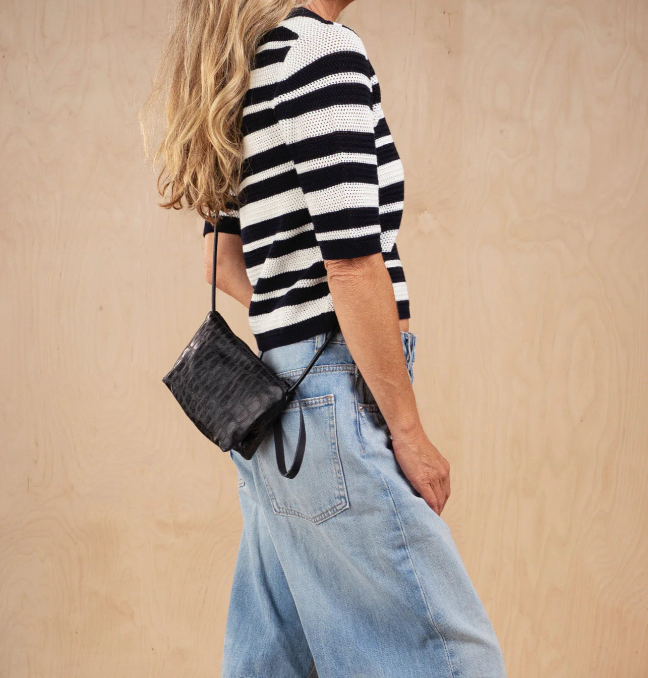 Lorrie Crossbody Clutch - Black Mosaic Cobra