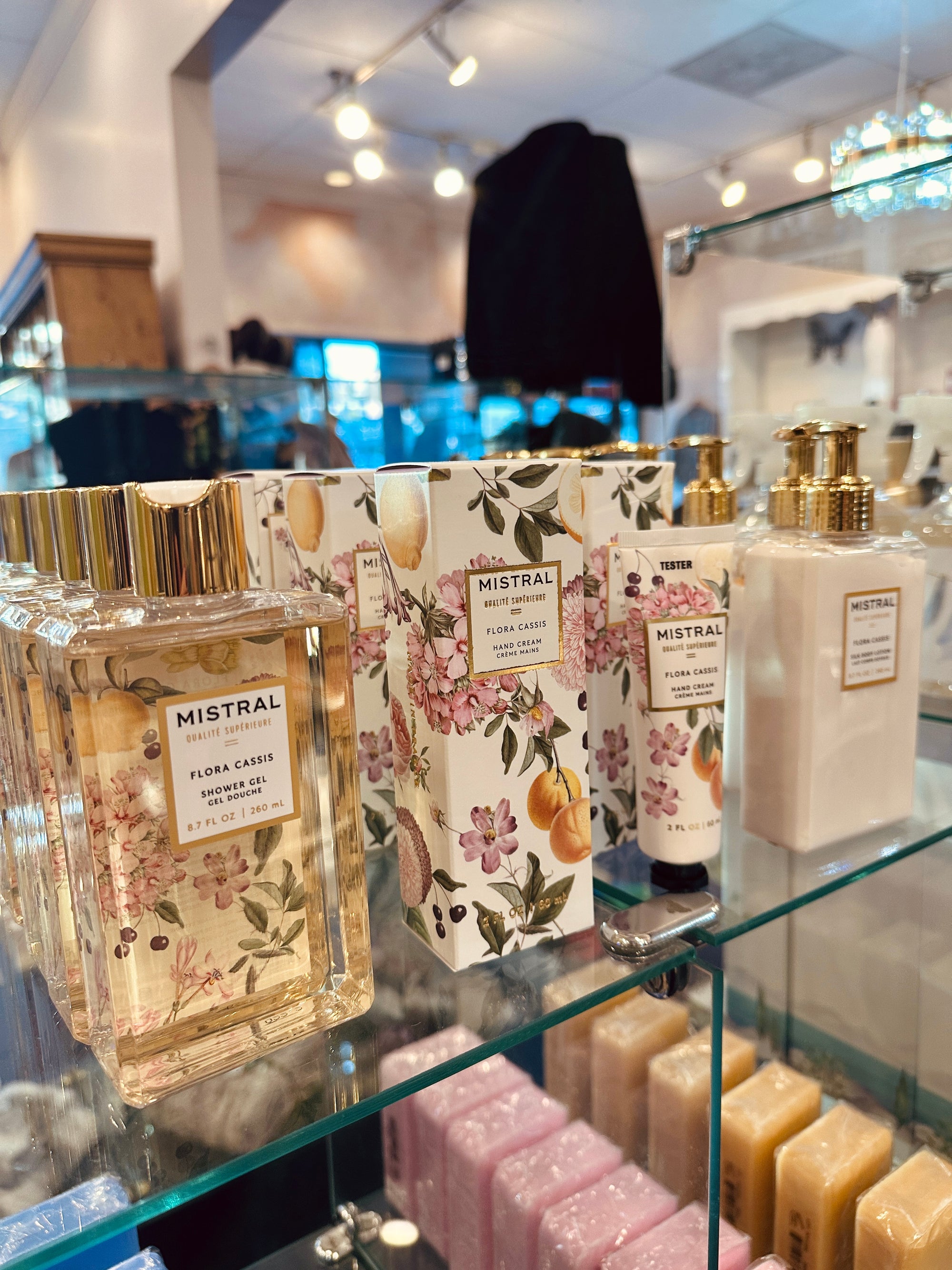 Flora Cassis Luxe Silk Body Lotion