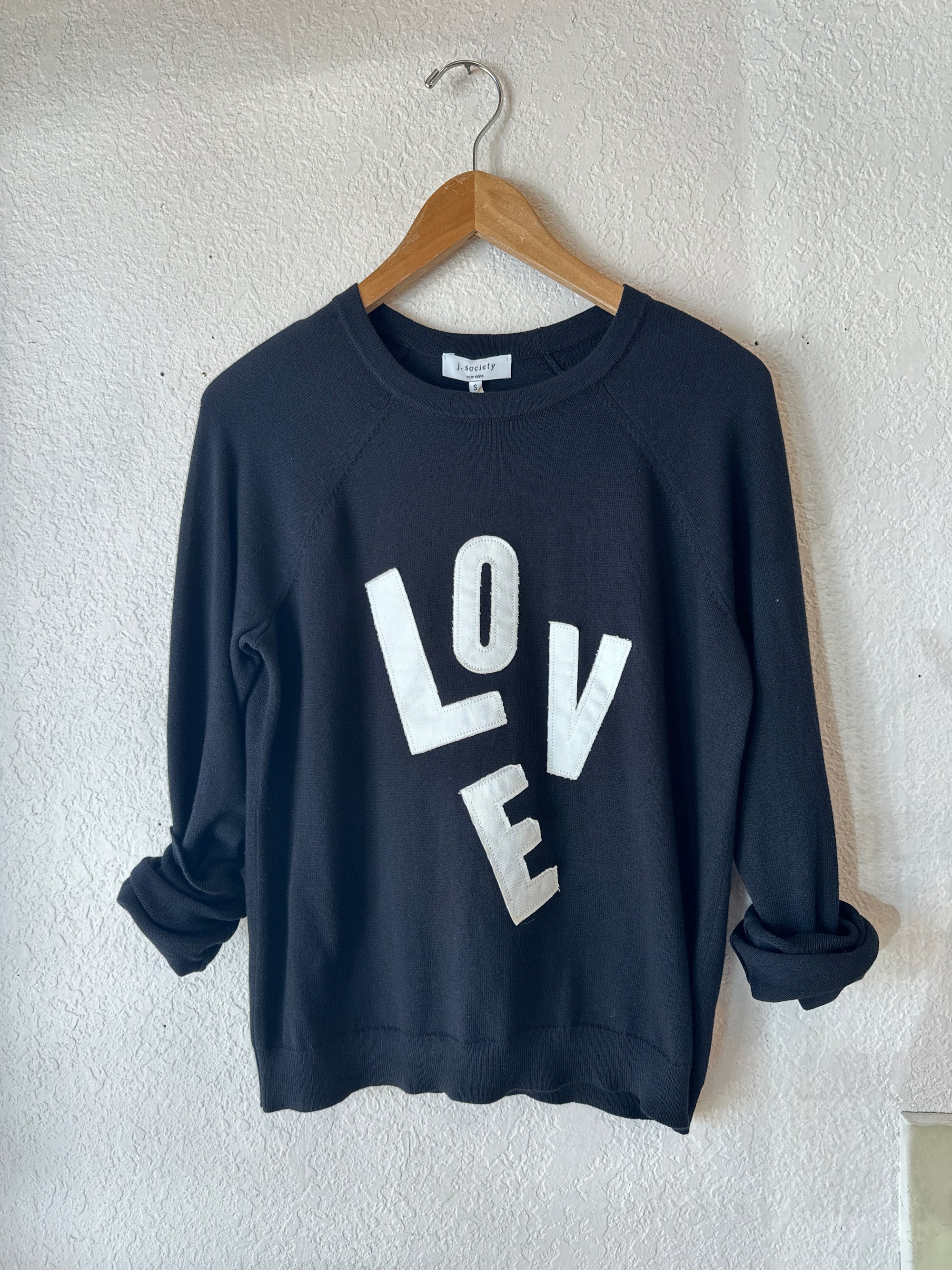 LOVE Pullover