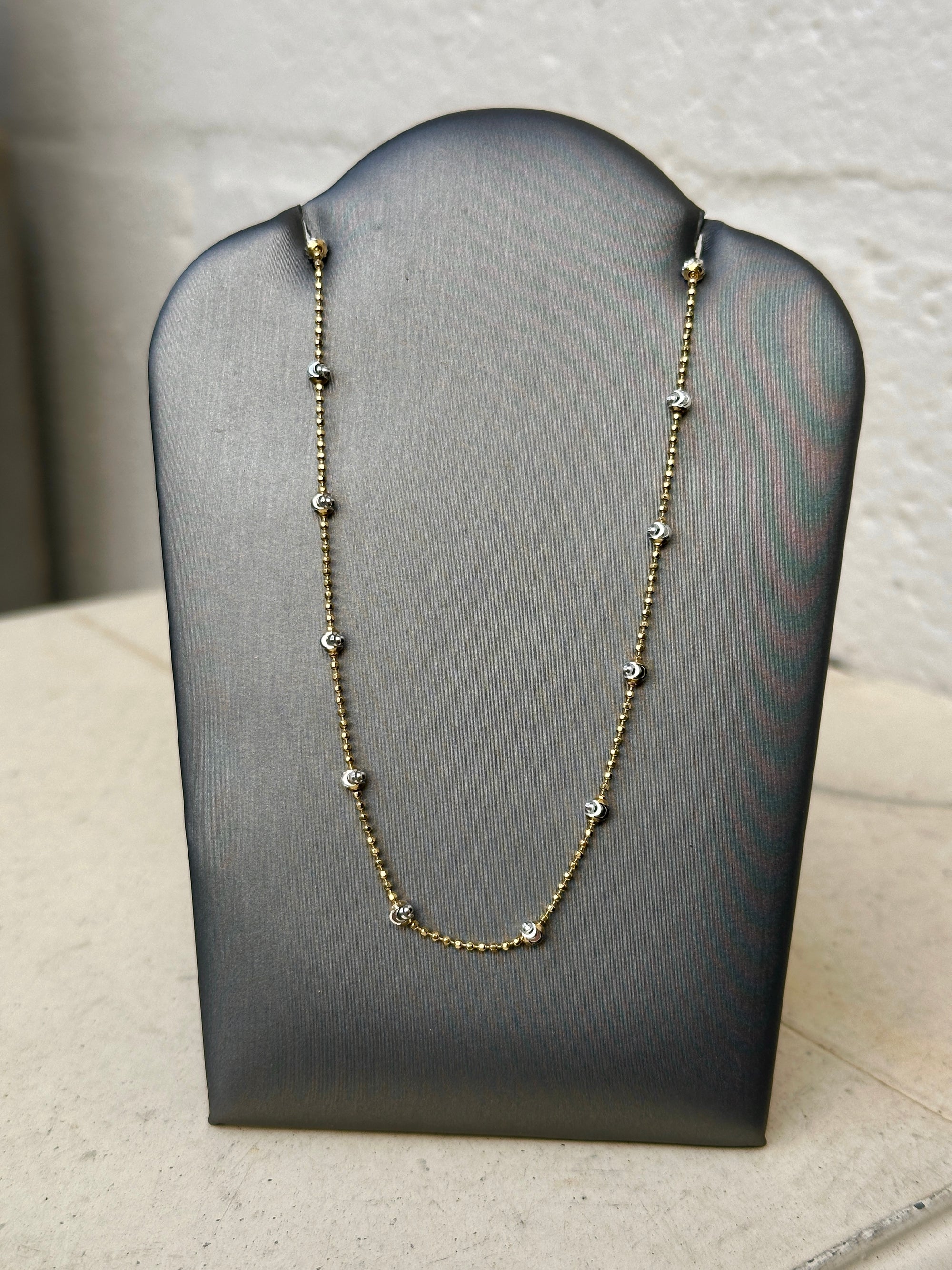 Two Tone Layering Chain