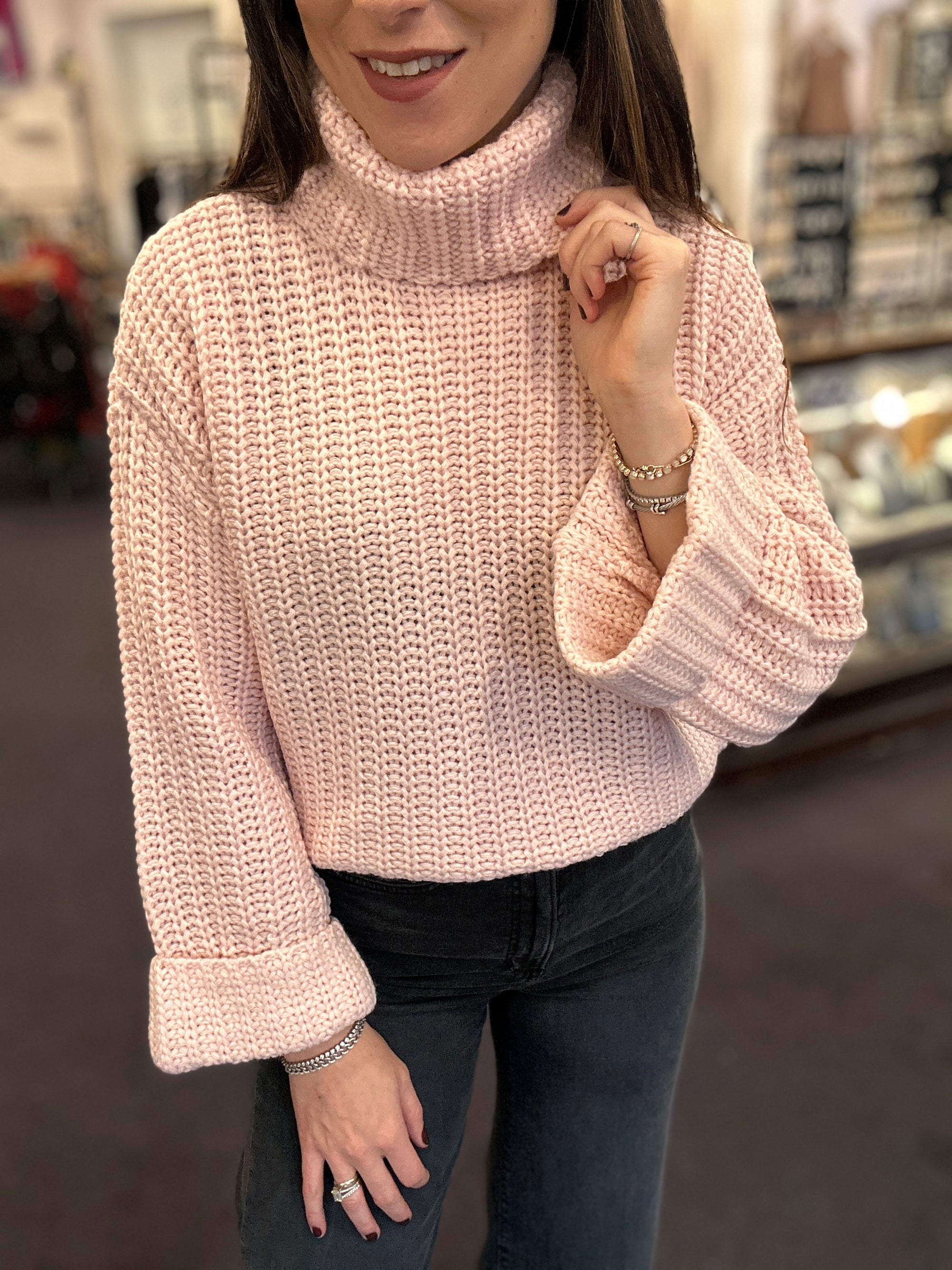 Vida Lotus Pullover