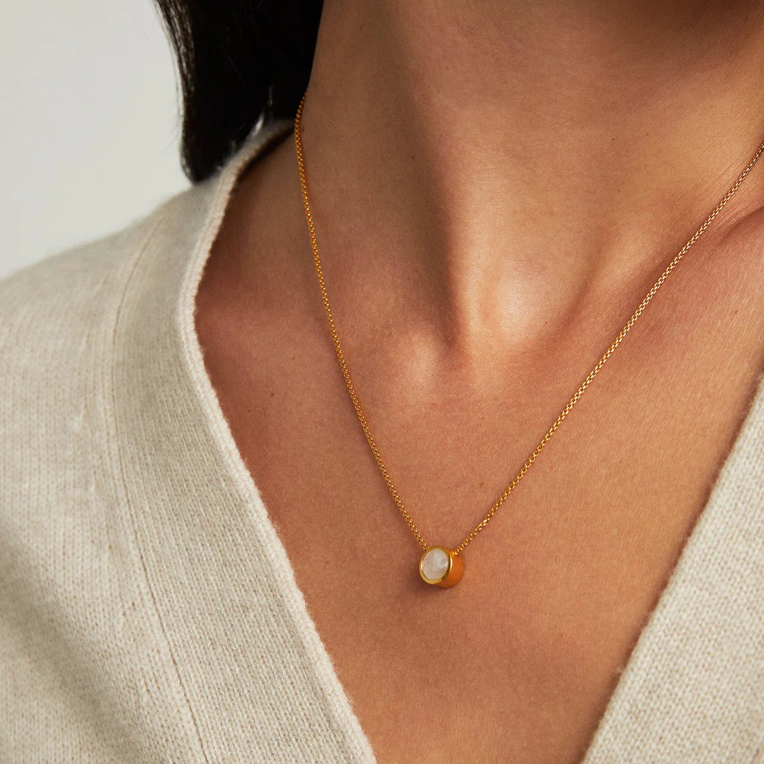 Signature Midi Knockout Pendant- Rainbow Moonstone