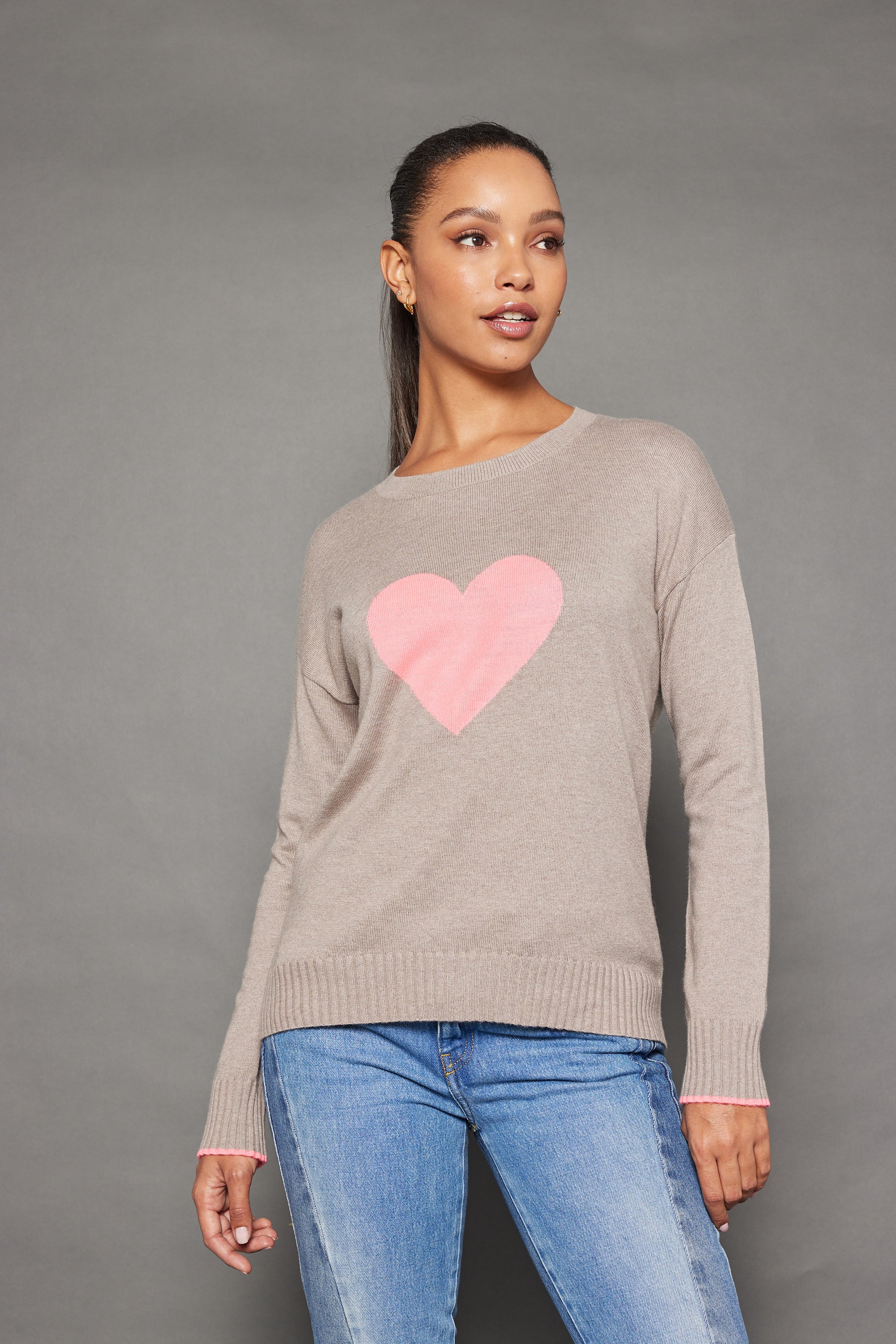 Love Front Pullover