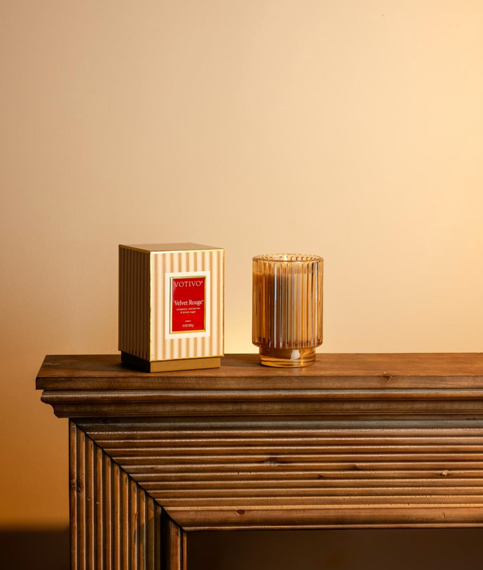 Red Currant Holiday Candle