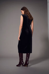 MODERN VELVET MIDI DRESS