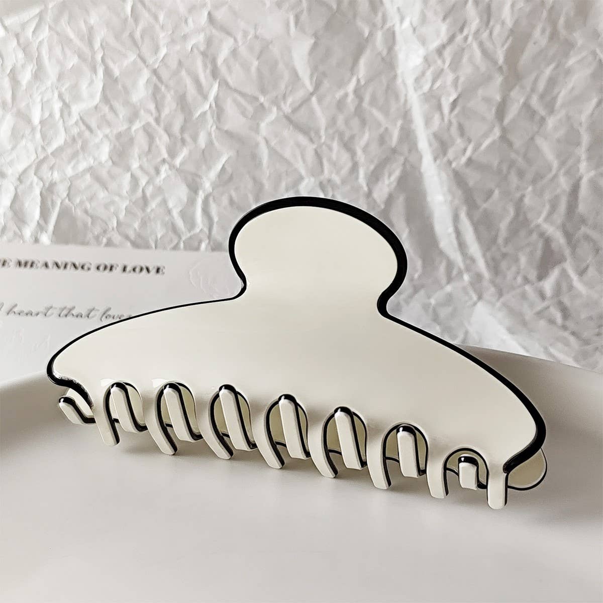 Elegant Contrast Hair Claw