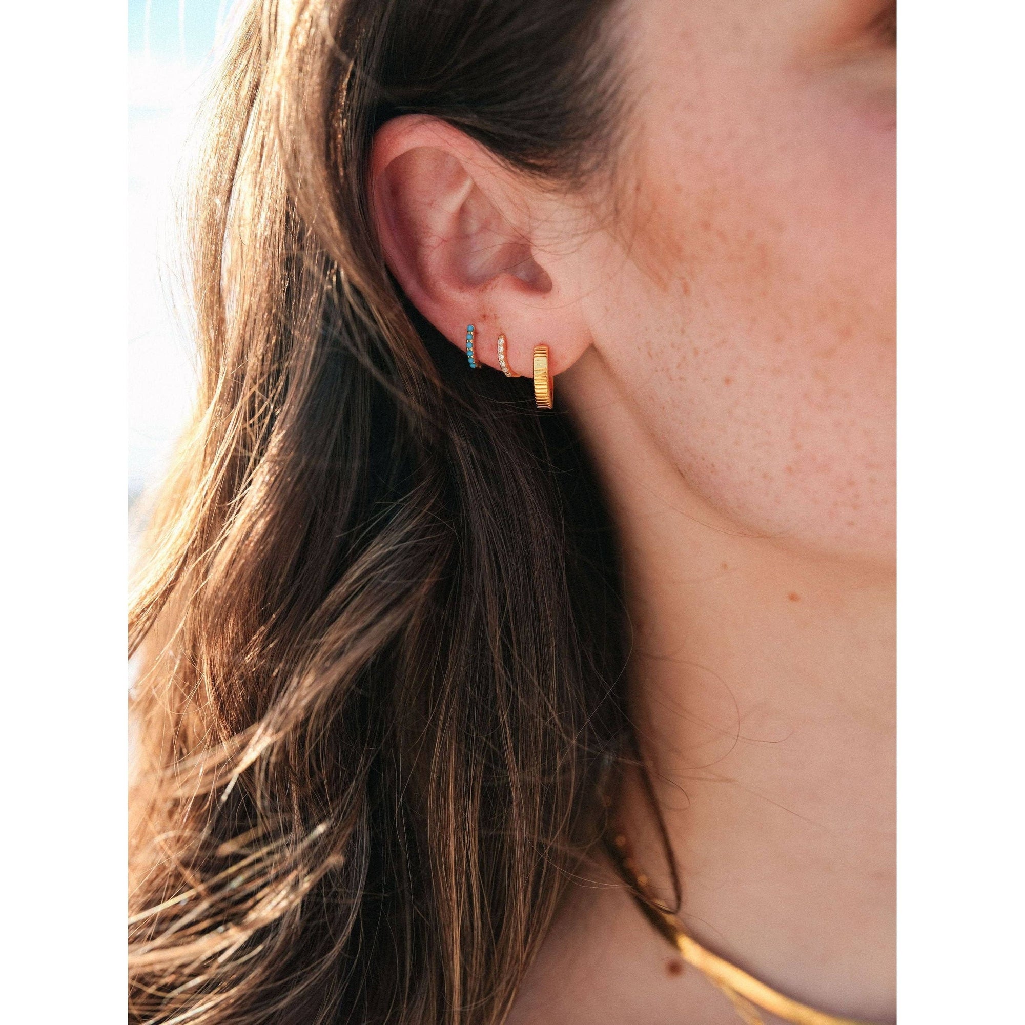 Mabrie Ridged Huggies