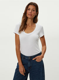 CALLA SCOOPNECK TEE